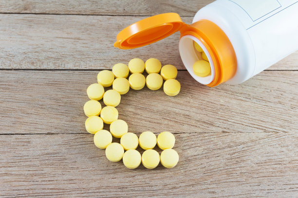 A vitamina C Antiescorbutic do ácido ascórbico forte do agente redutor alivia o vitiligo